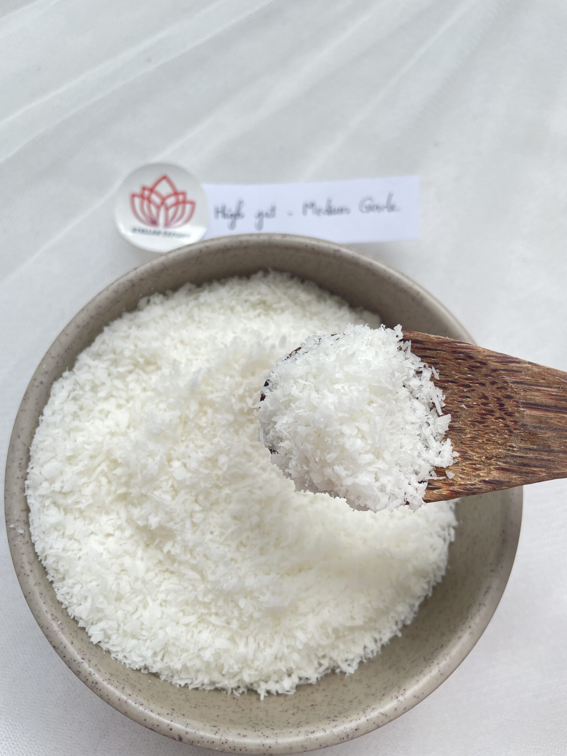 desiccated-coconut-medium